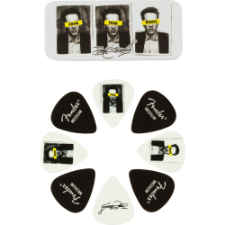 FENDER STRUMMER PINK TN MED(8)